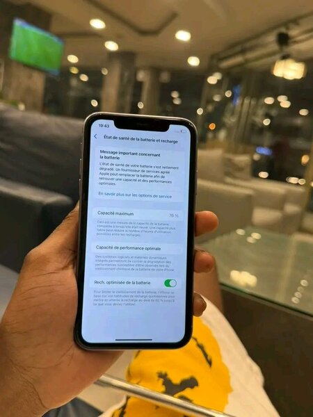 iPhone 11 en excellent état