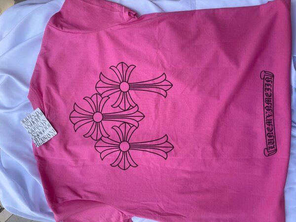 T-shirt rose tendance LV