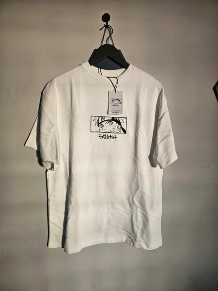 White naruto embroided Tee ( pull and bear)
