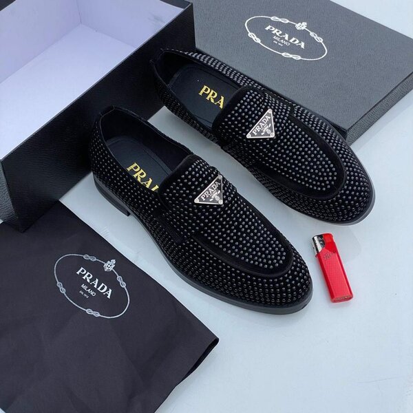 TOD GUCCI & PRADA