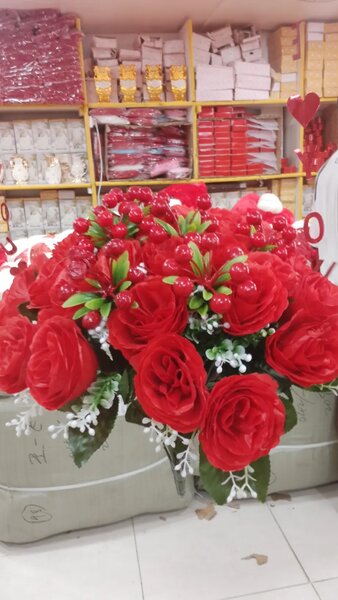 Petit bouquet de fleurs rouges