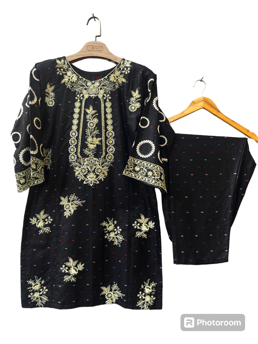 Ladies 2 pice suit