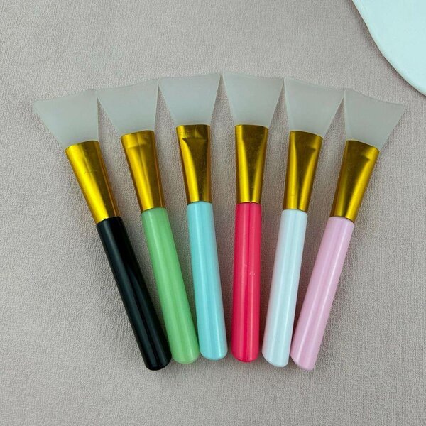 Silicon face applicator