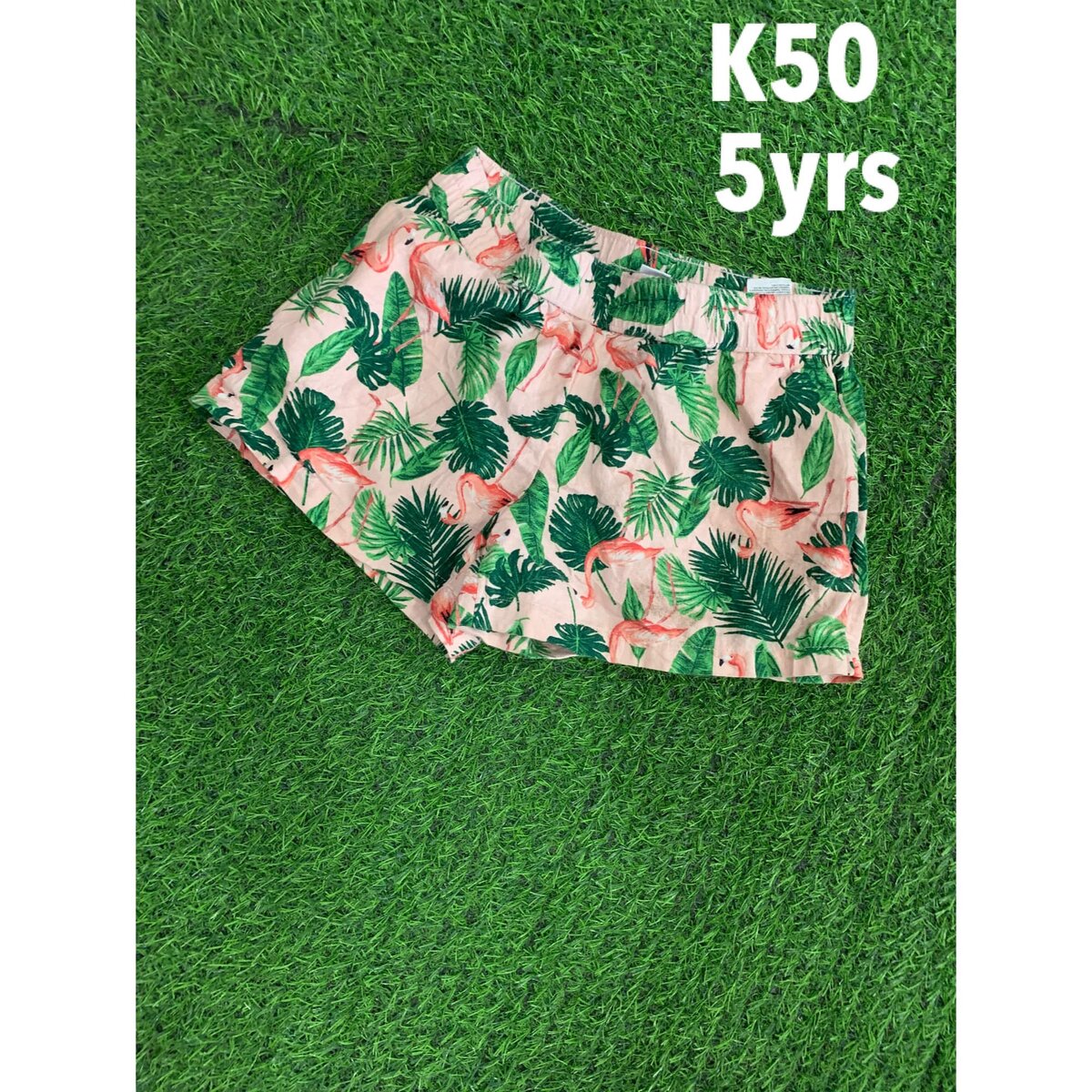 Shorts with plant print 5 years