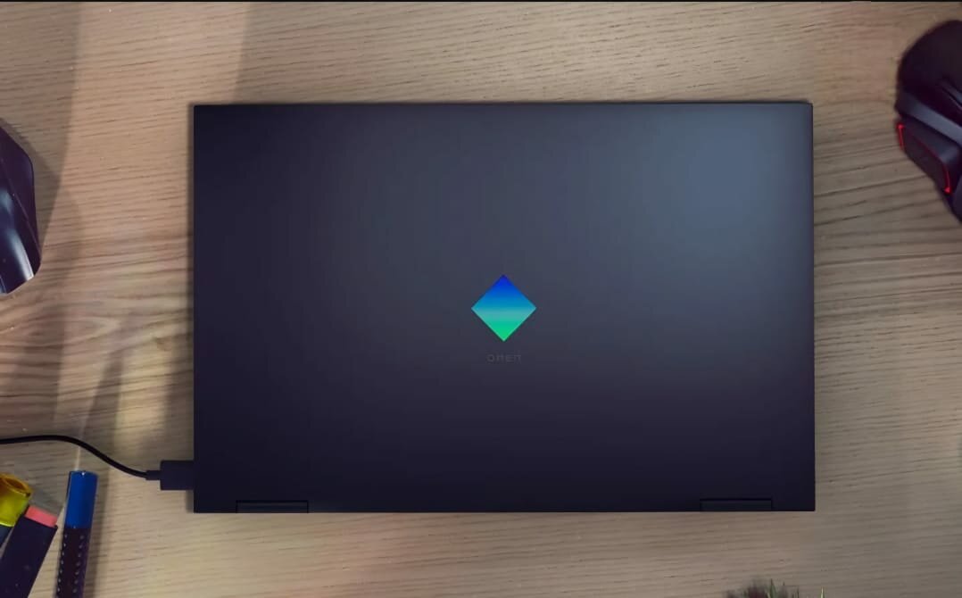 HP OMEN 17  Core i9 (2023)