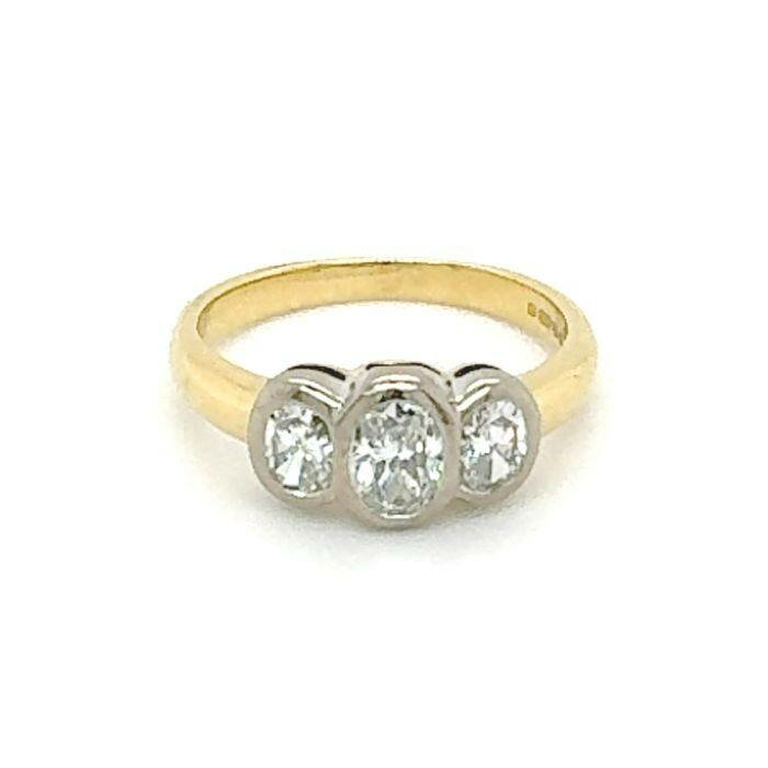 Ladies engagement ring