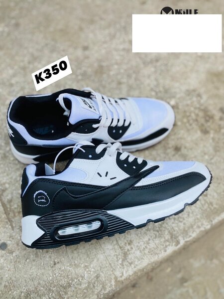 belles baskets pour hommes