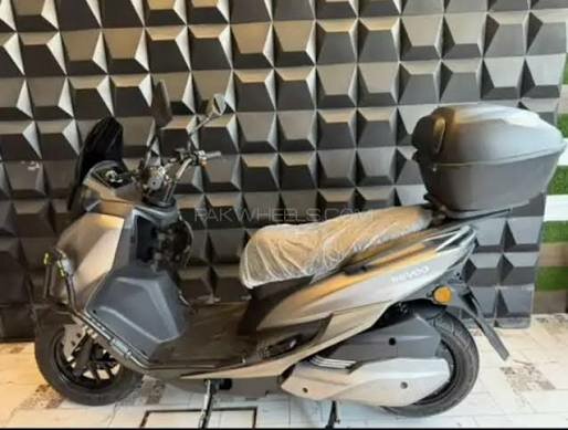 Scooter électrique REVOO E52