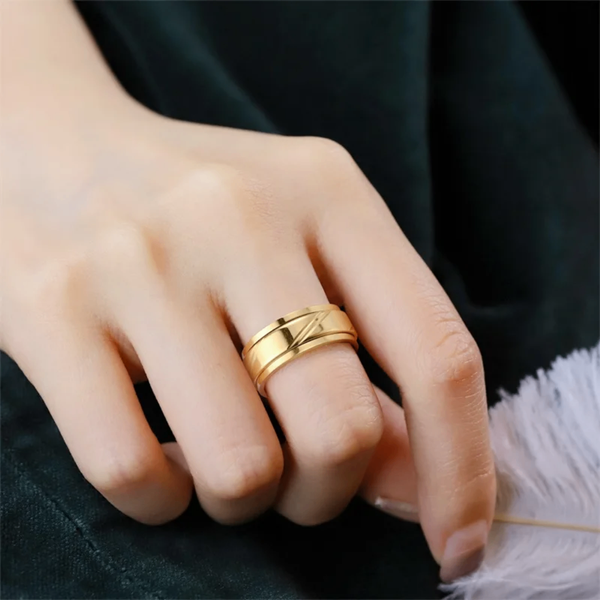 Bague Dorée Élégante