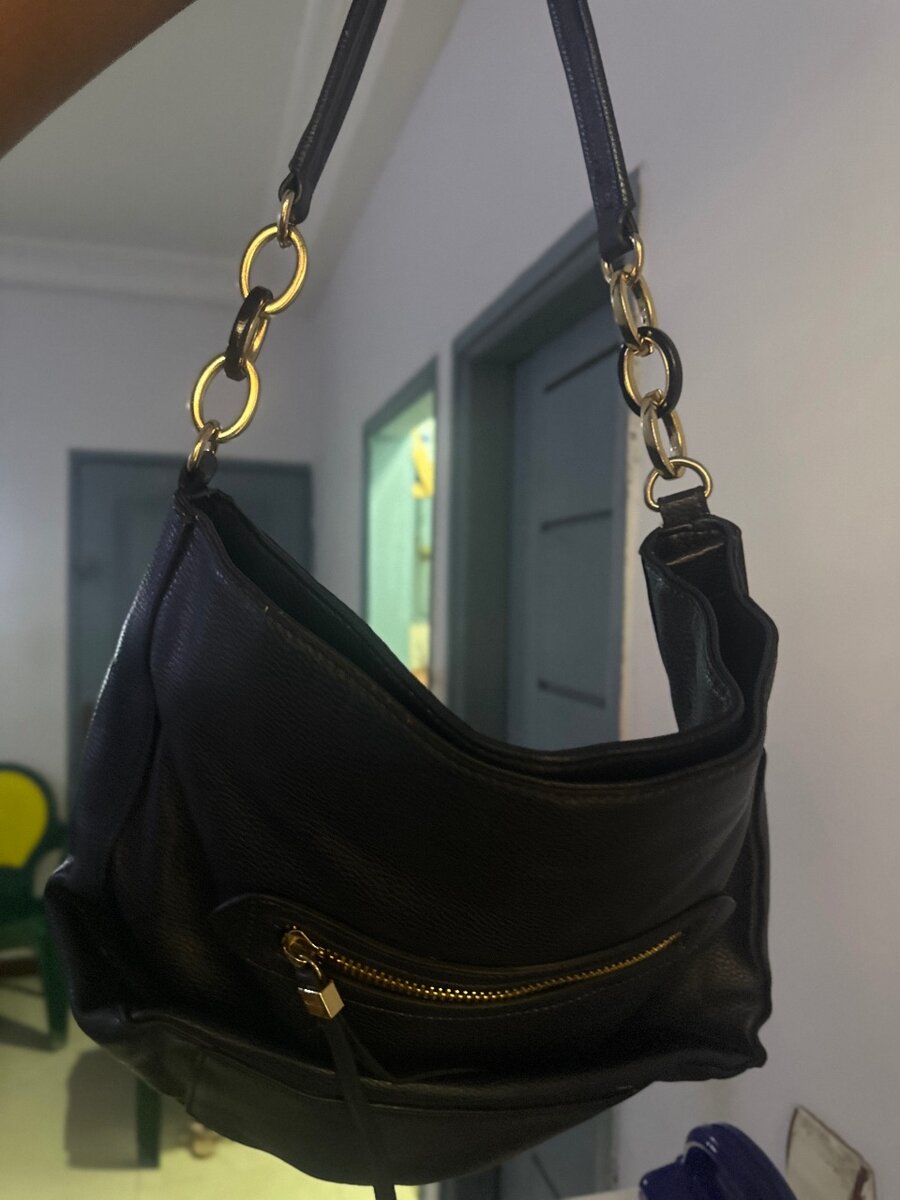 Sac à main noir chic de sortie