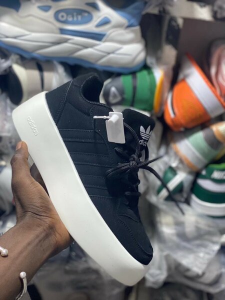 Chaussures adidas