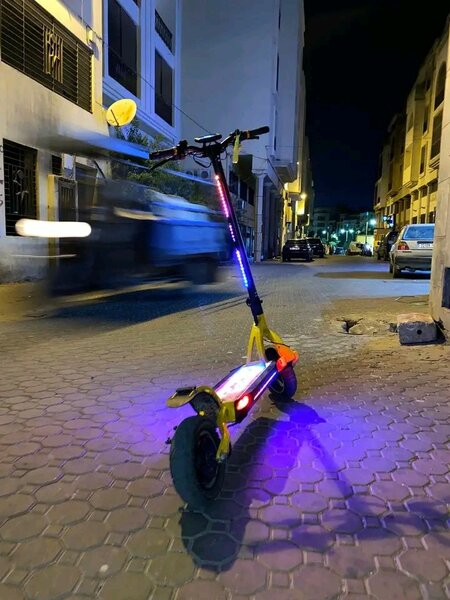 Trottinette Électrique Lumineuse