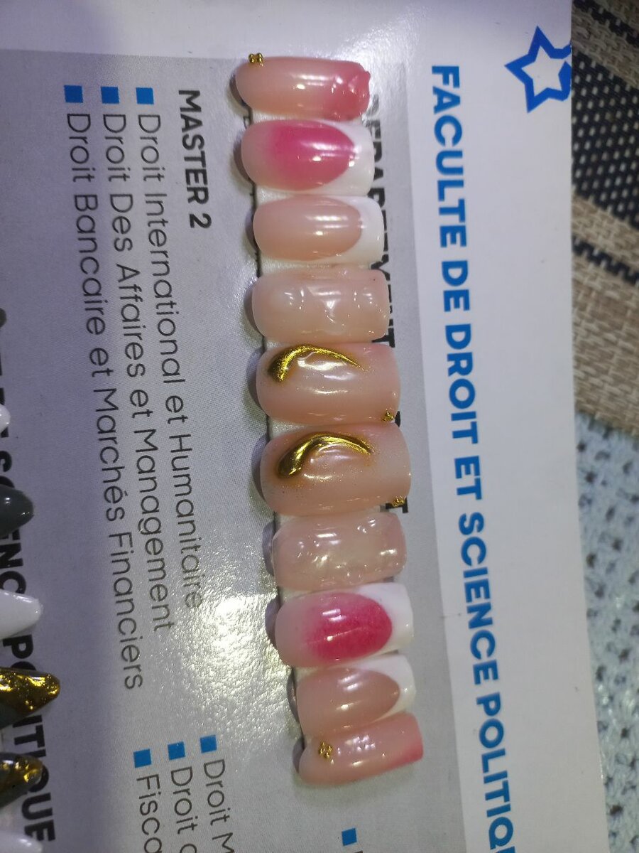Ongles Artificiels Élégants