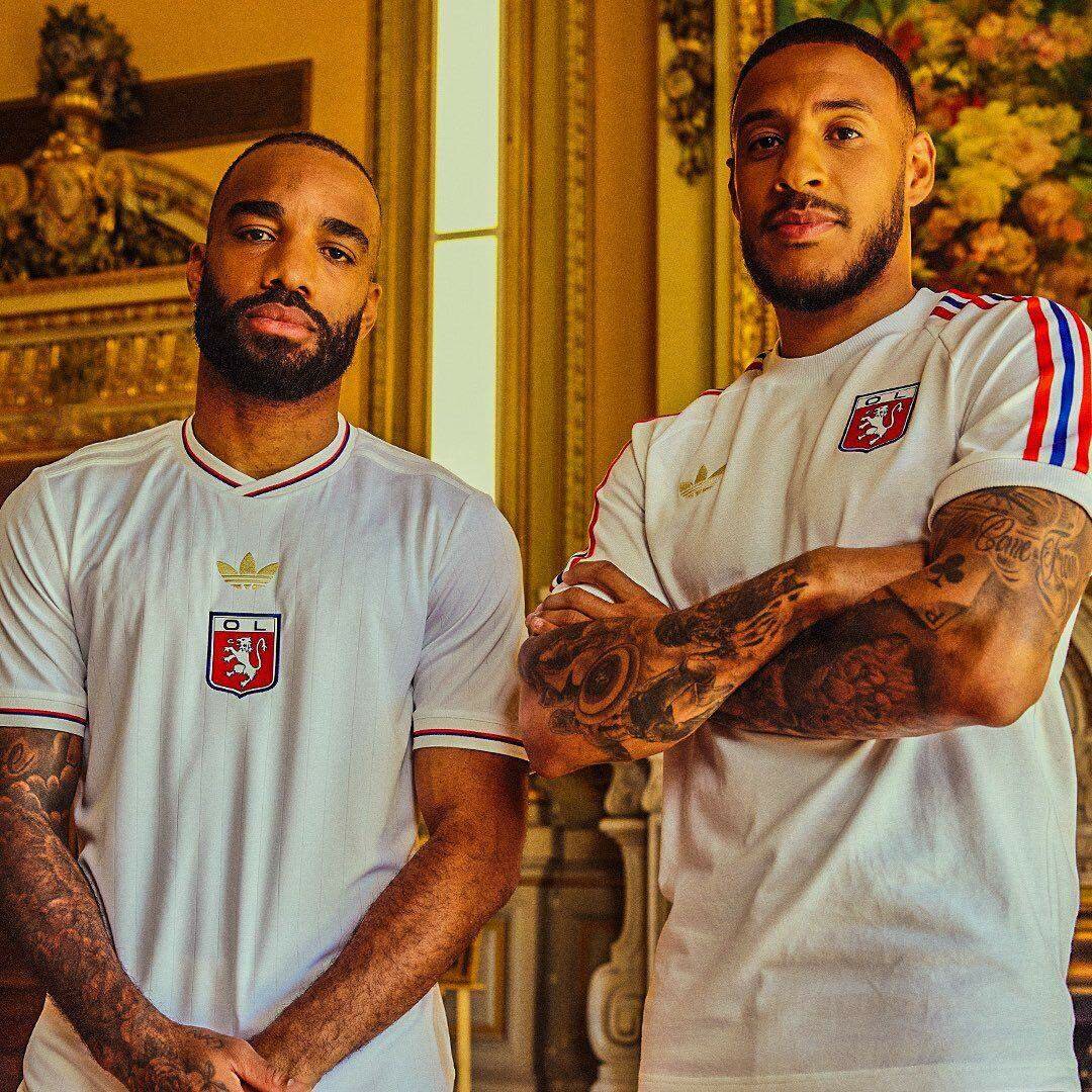 Nouveau kit Lyon