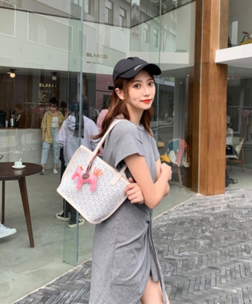 Sac cabas jaune élégant