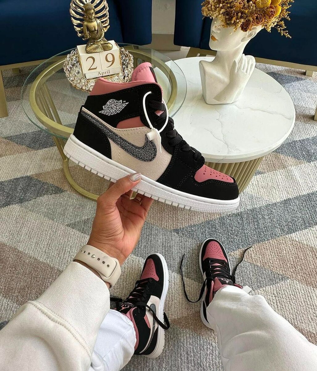 AIR JORDAN 1