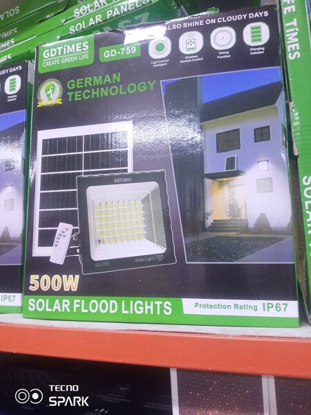 Projecteur Solaire GD-759 500W