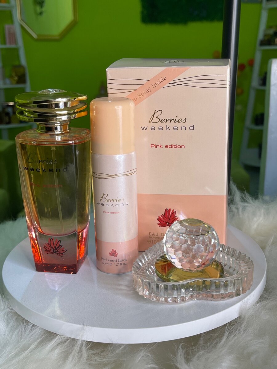 Berries weekend 100mls and body spray50mls
