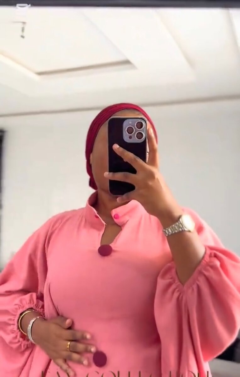 Ensemble femme avec pantalon