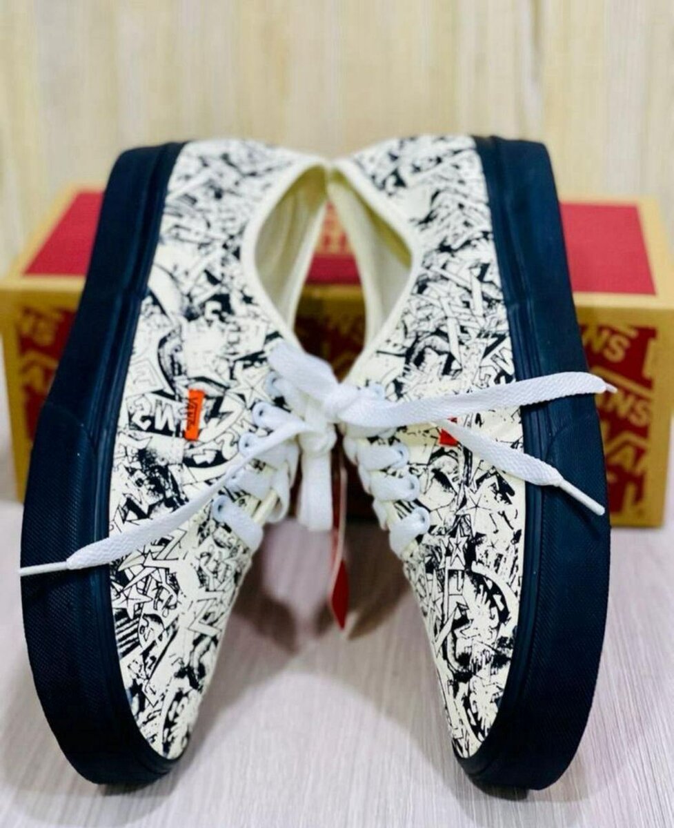 Baskets tendance imprimé graffiti