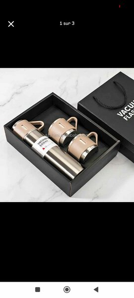 Ensemble de gourde et tasse