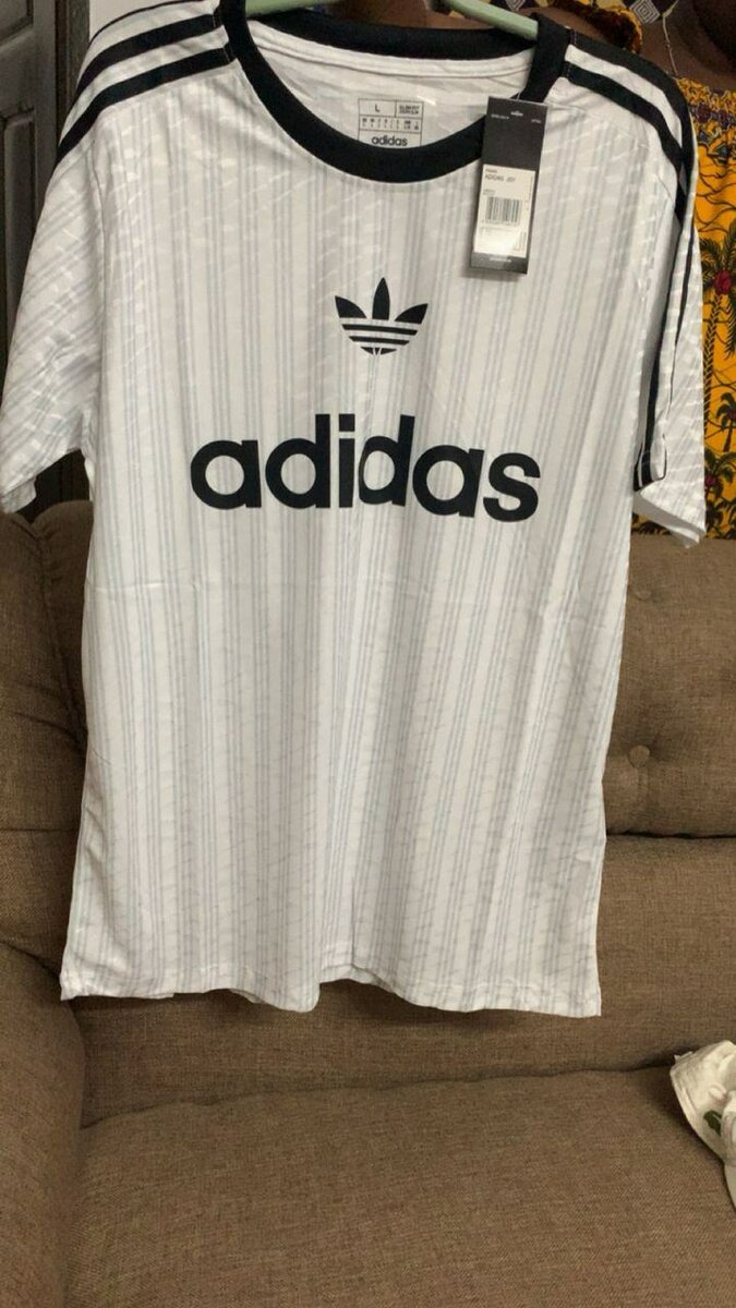 T-shirt Adidas blanc