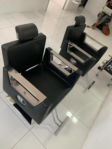 Chaise coiffure mixte