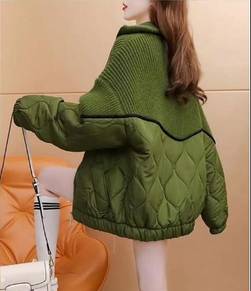 Женская зеленая куртка 