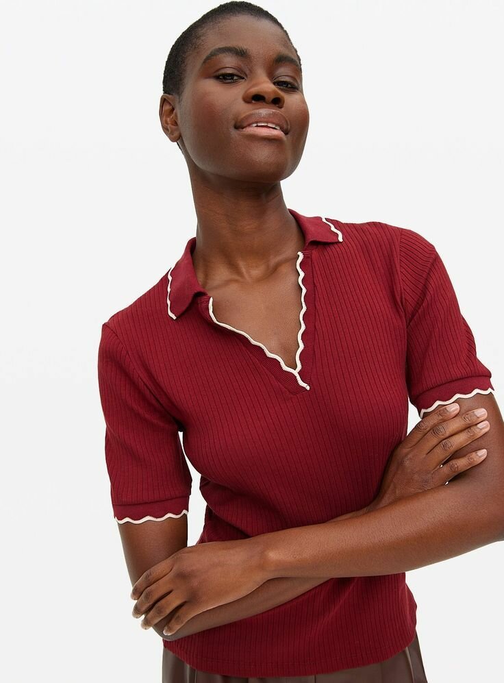 Top féminin en maille à col