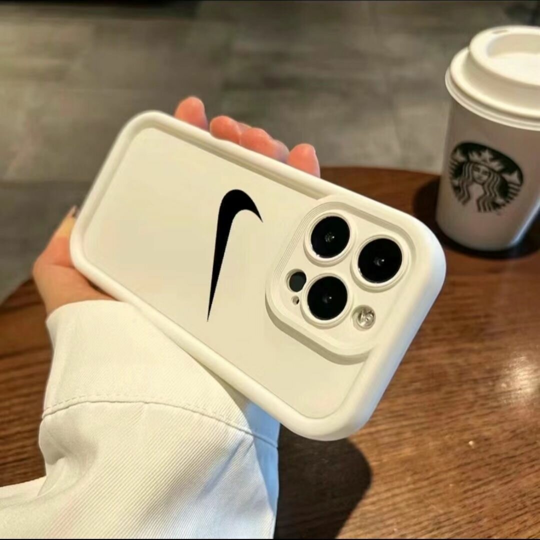 Новое поступление чехолы NIKE.