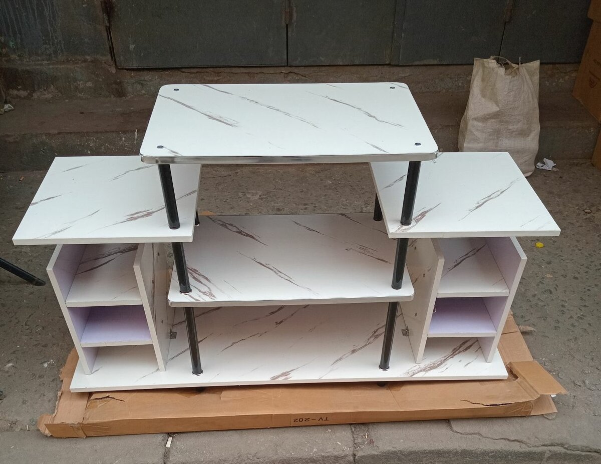 Nouvelle arrivage table de télévision