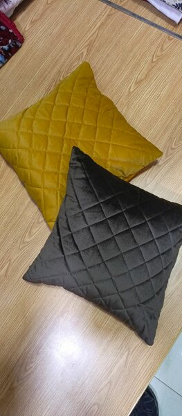 Qoilted Cushion