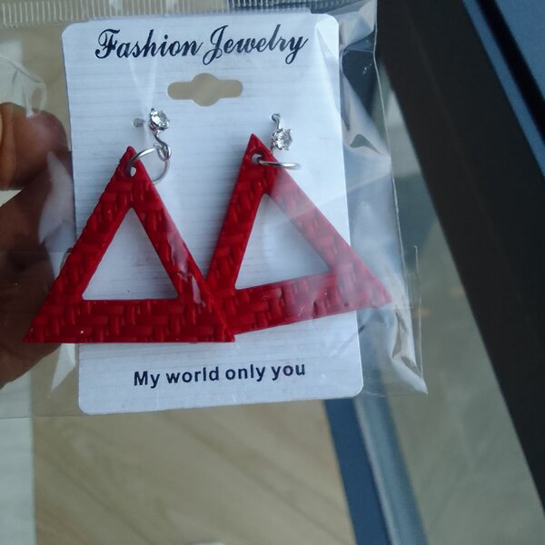 Boucles d'oreilles rouges triangles