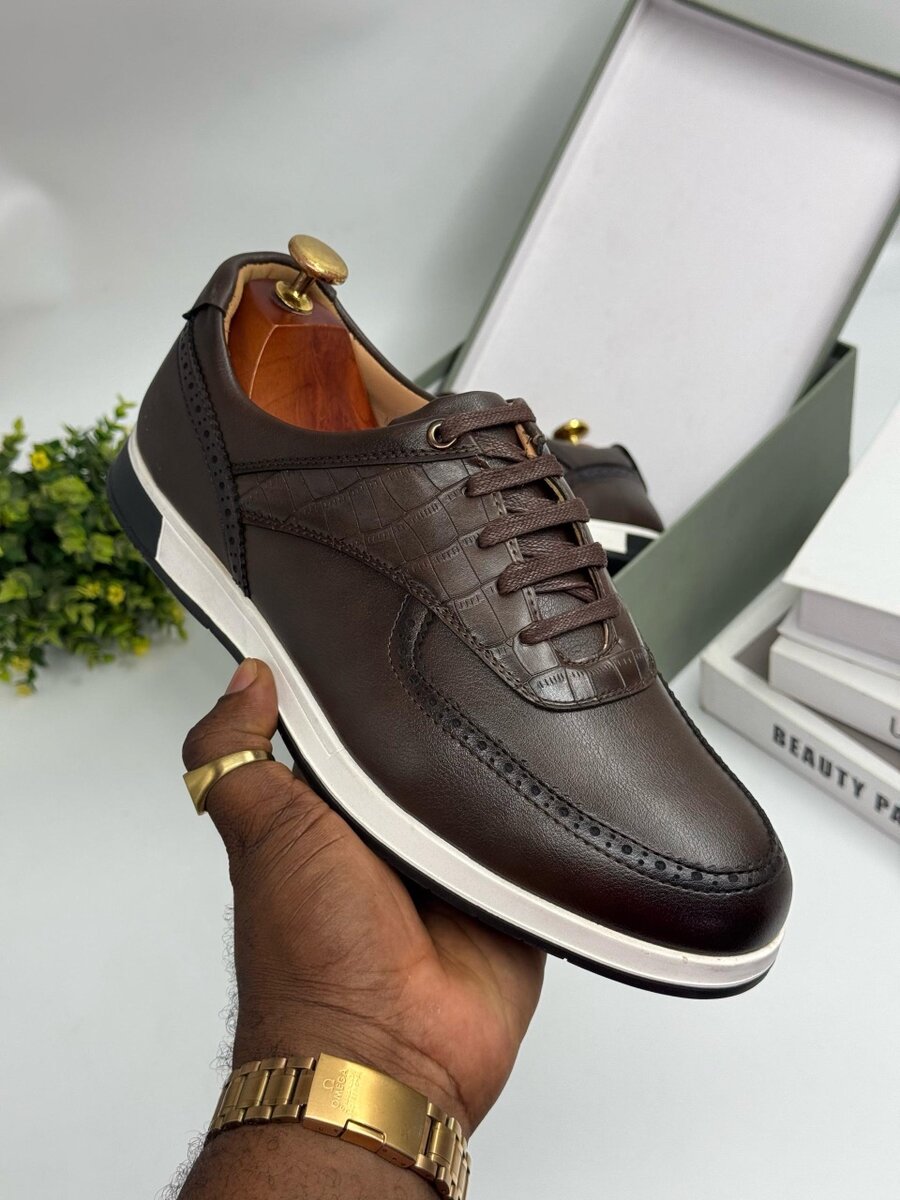 TIMBERLAND COFFE AND WHITE