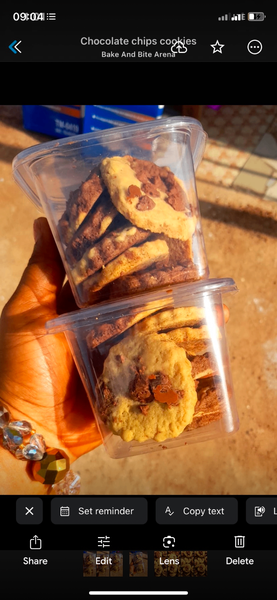 Chocolate chips cookies