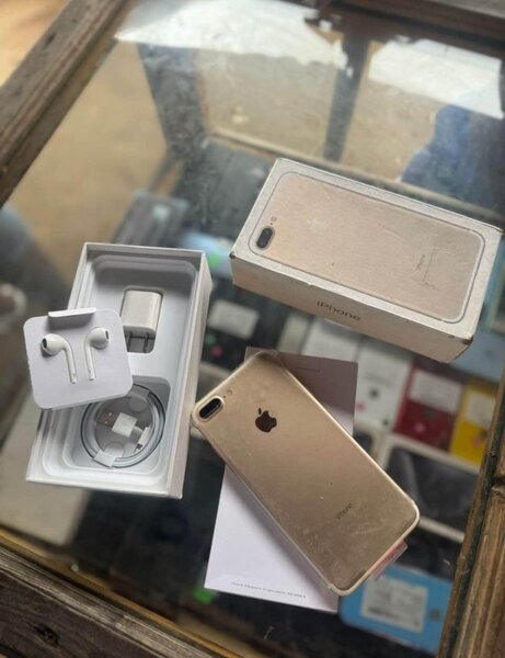 iPhone 7 Plus propre sans souc