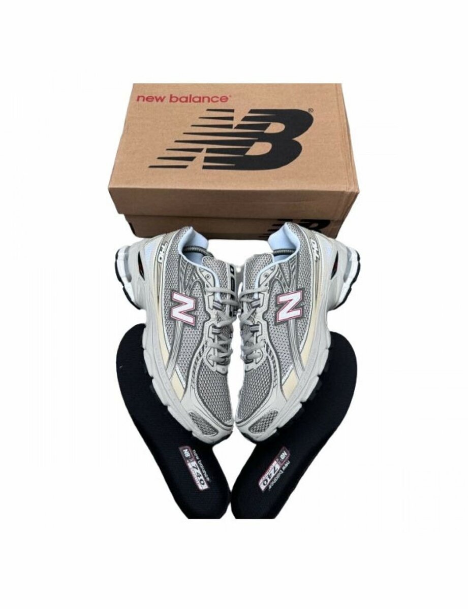 NEW BALANCE 740