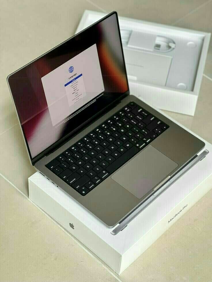 MacBook pro 12 inch 16GB