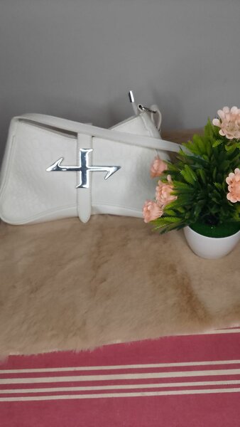 Sac à main élégant blanc