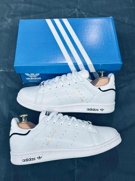 Adidas Stan Smith Sneakers