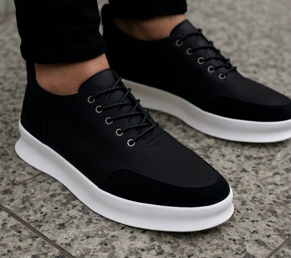 Sneakers élégantes noires