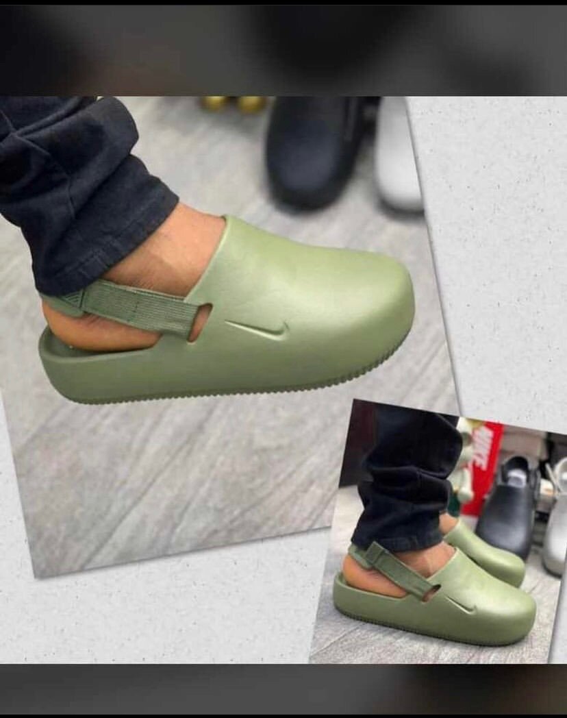 Nike calm mule slides