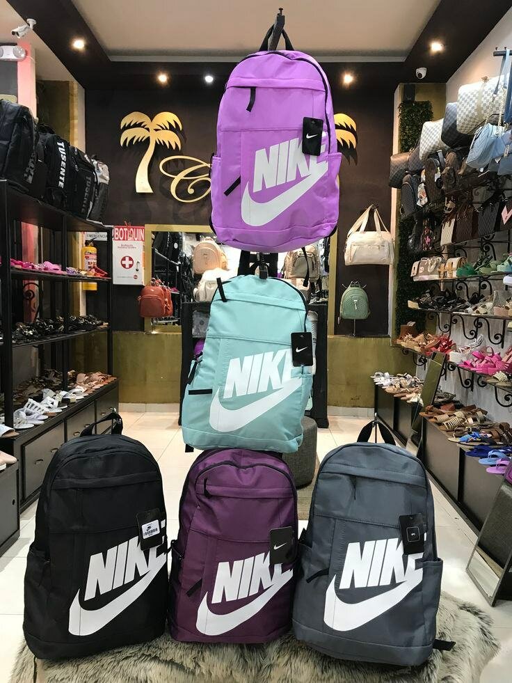 Sacs à dos Nike sportifs tendance