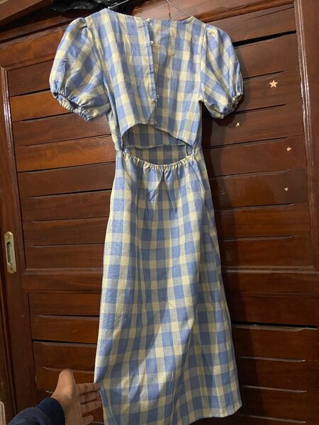 Robe Vichy à Découpe