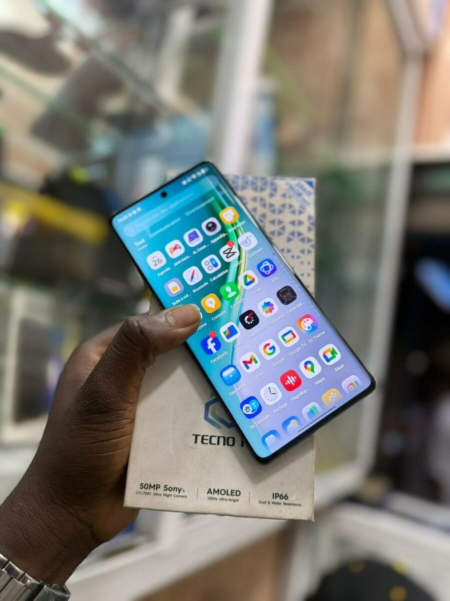 Tecno Camon 40 pro 256 giga