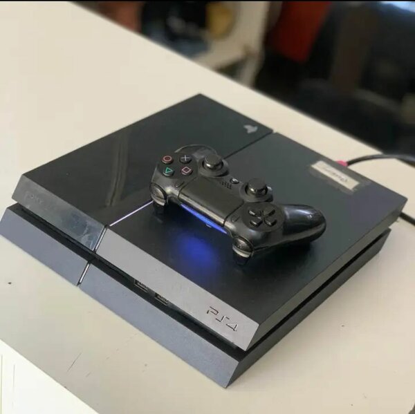PS4 STANDARD CONSOLE