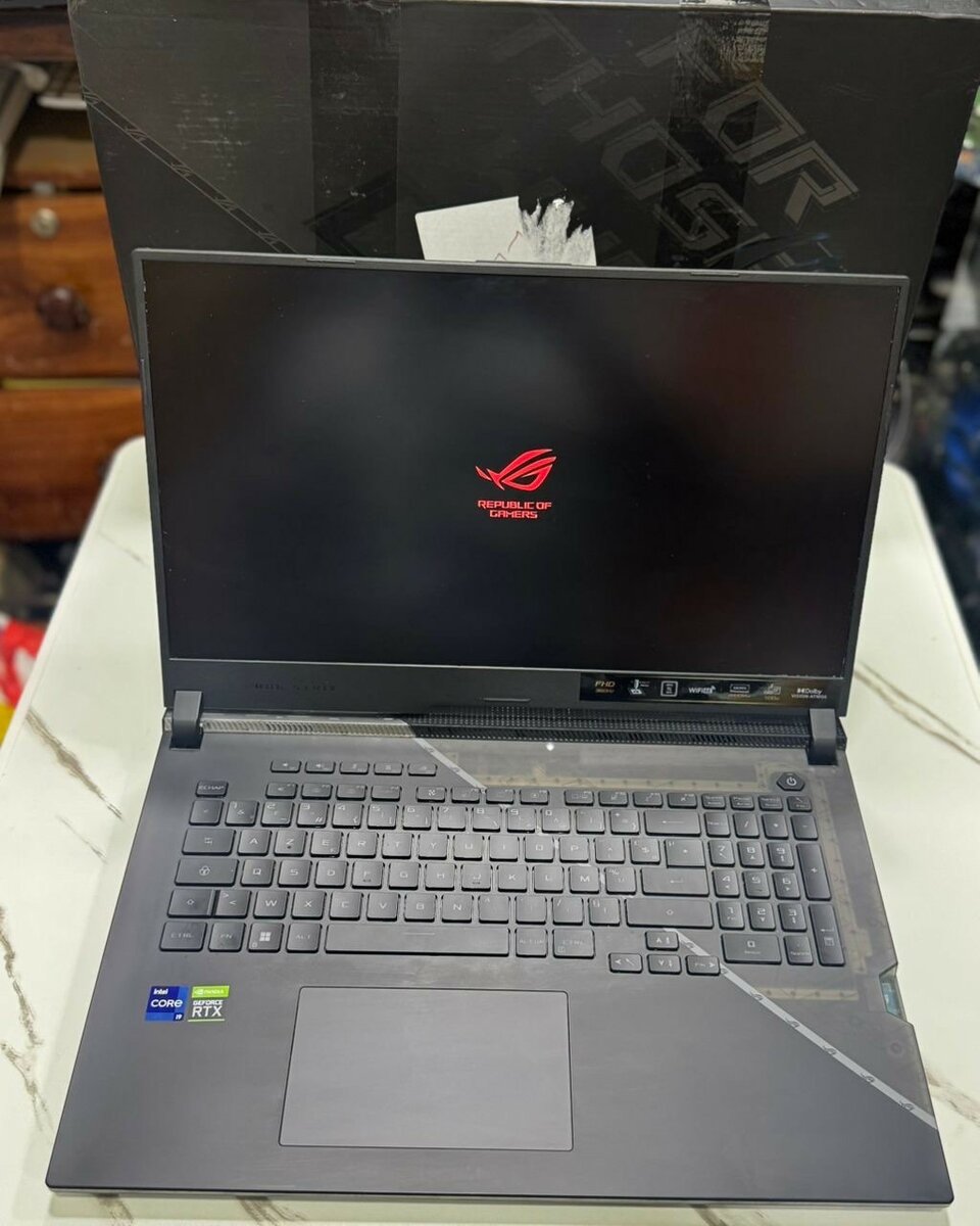 ASUS ROG STRIX G733ZW CORE I9