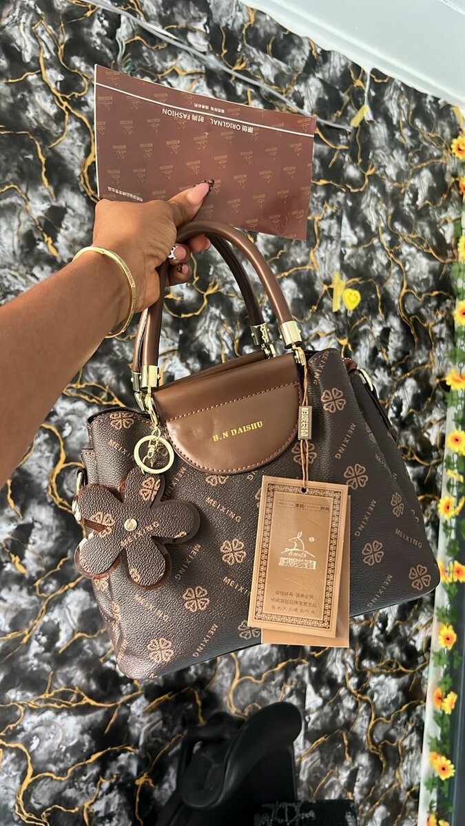 Sac à main élégant en cuir