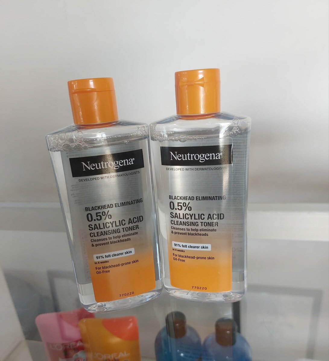 Neutrogena 0.5% salicylic acid cleansing toner
