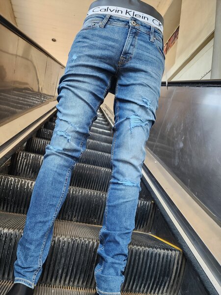 Pull & bear jeans